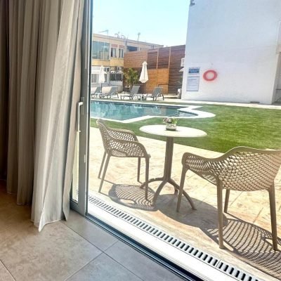 Superior Studio with direct access to the pool