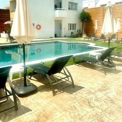 Superior Studio with direct access to the pool